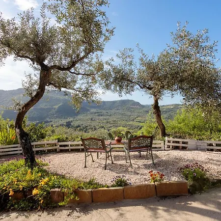 Tiria House - *