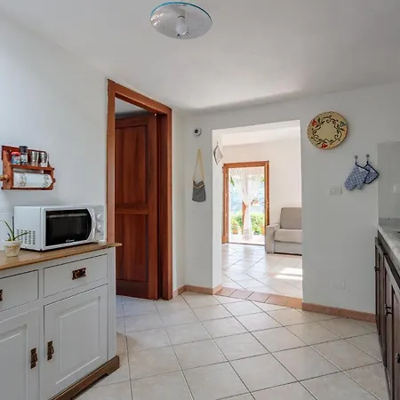 Tiria House - *